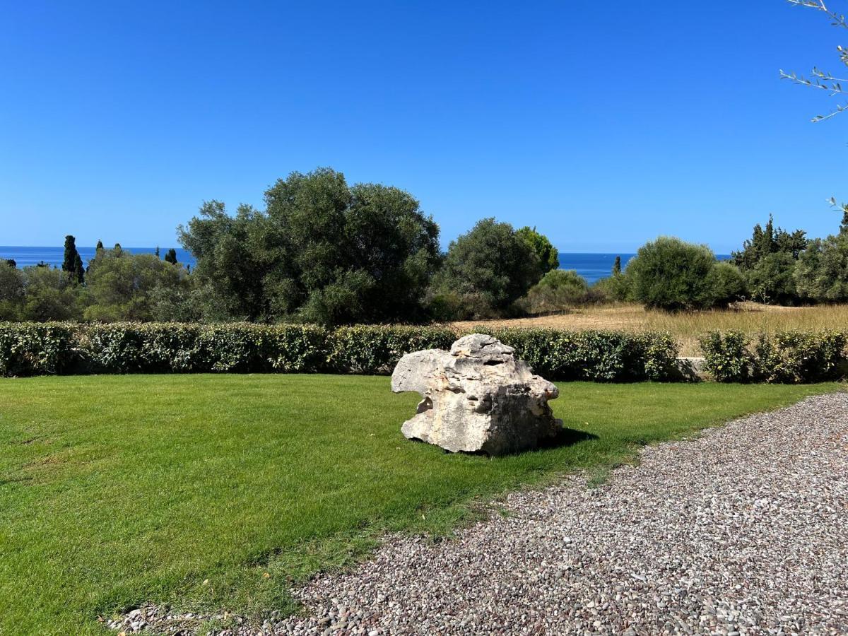 סבורונטה Avithos Blue Villas מראה חיצוני תמונה